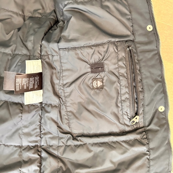 The North Face Women’s HyVent Rain Trench Coat - Picture 11 of 16